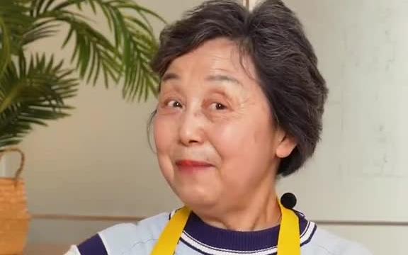 新澳好彩免费资料查询水果奶奶，经典解答解释落实_HD25.26.38